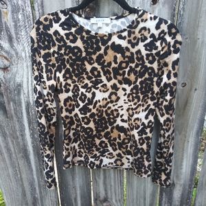 ❤Gaze Leopard Print Lightweight Top Size Small